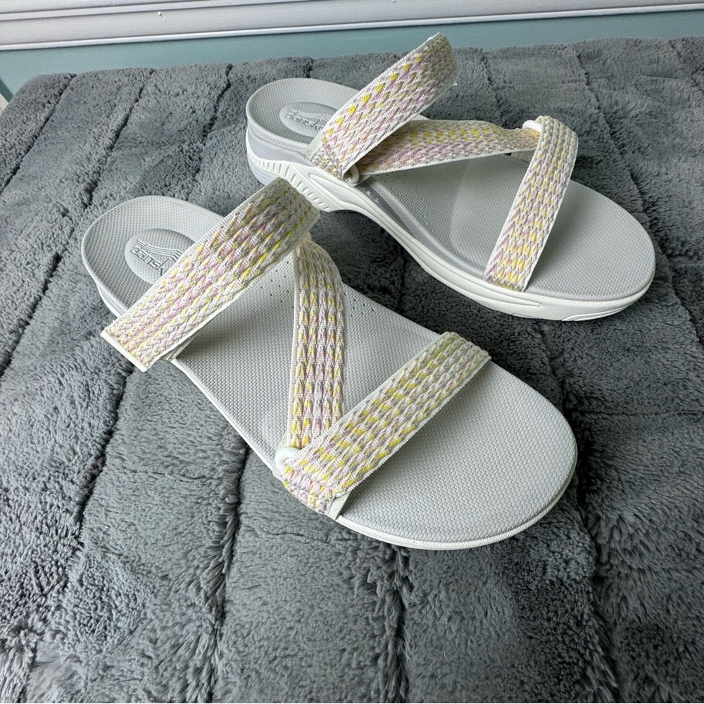 DANSKO Rosette Sandals Women’s Size EU 42 US 11.5 12 M Adjustable Ivory Multi